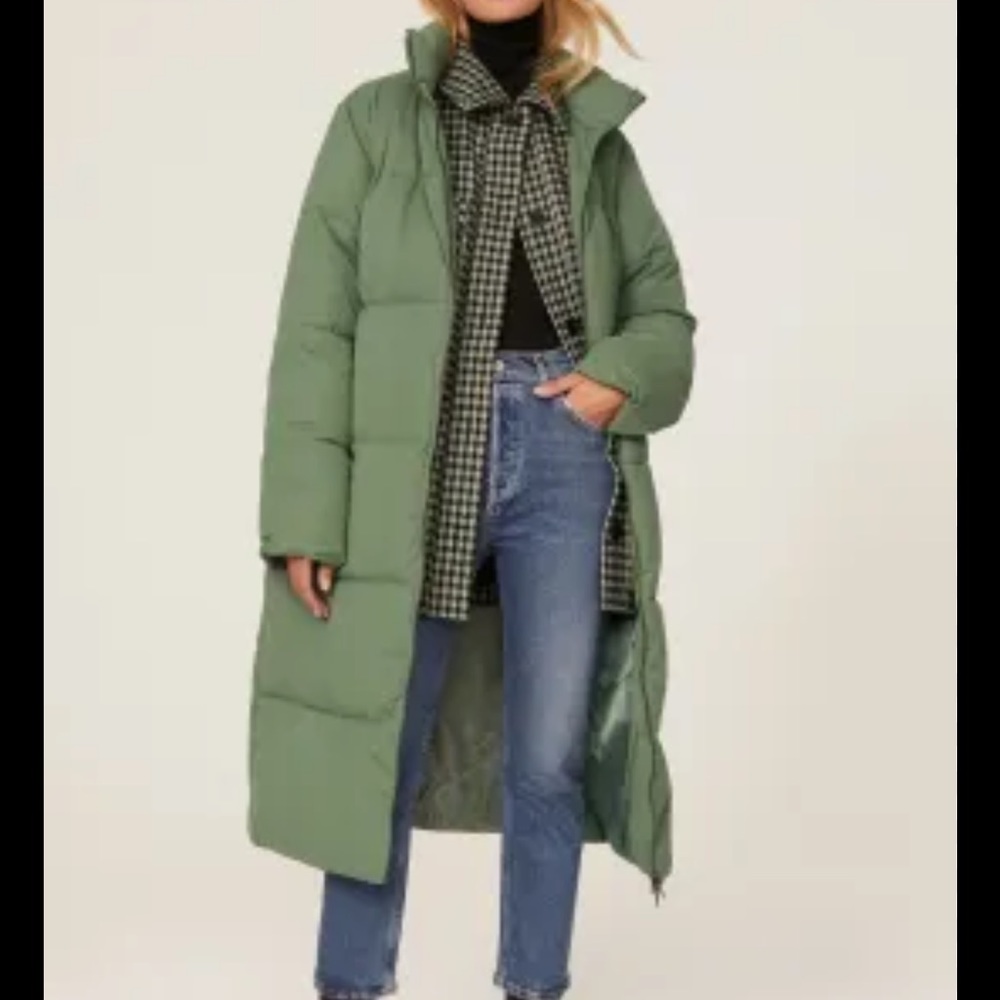 Sweet Baby Jane size L a puffer jacket